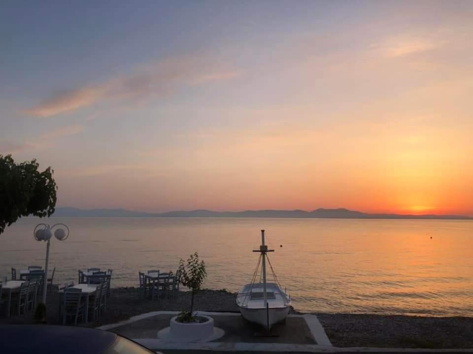 Antony'S Apartment Sea View Tirós 외부 사진